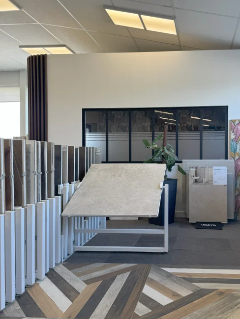 10. Bureau latéral Seb